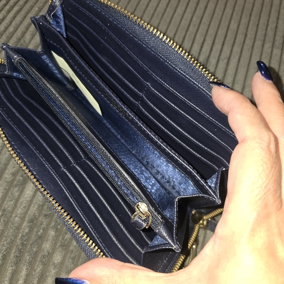 Rare Kate Spade Zip Wallet Whale - Picture 4 of 4